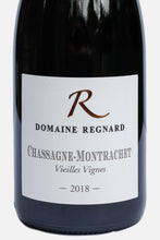 Afbeelding in Gallery-weergave laden, Chassagne-Montrachet Veilles Vignes 2021 Rood, Domaine Regnard